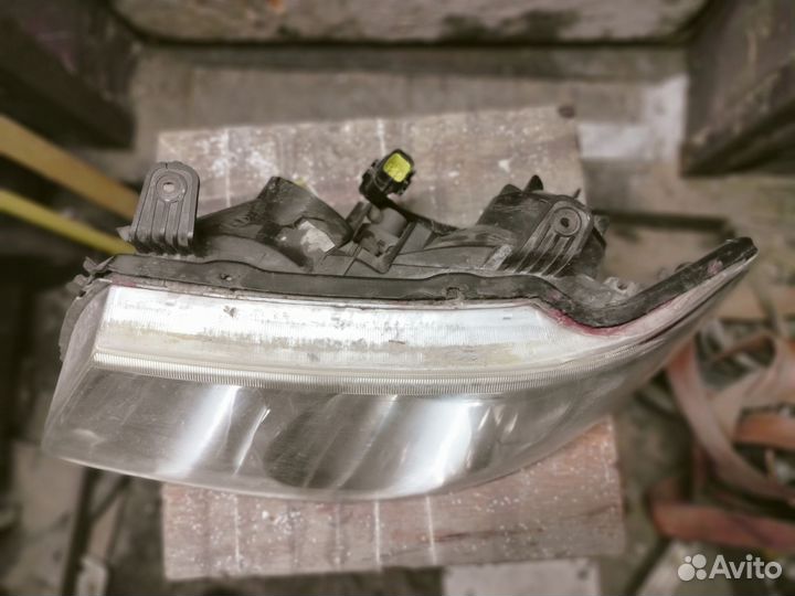 Фары на nissan almera классик