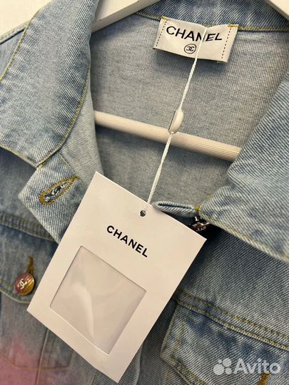 Джинсовка Chanel голубая с розовым