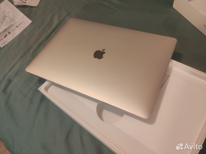 MacBook Pro 2016 TouchBar i7/16/256Gb + magiсmouse