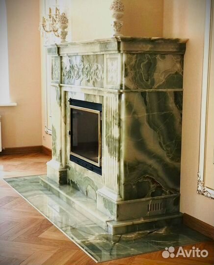 Печь-камин из оникса Onice Jade Green