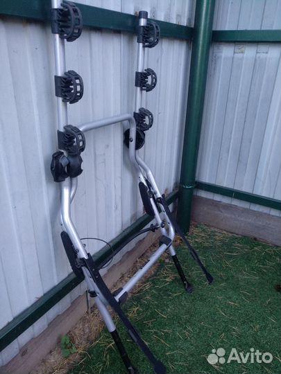 Вело багажник Thule