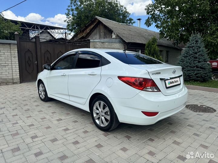 Hyundai Solaris 1.6 AT, 2011, 187 300 км