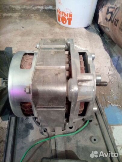Двигататель стиральной машины