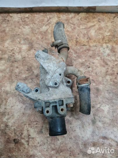 Корпус термостата Chery Bonus лифтбек 1.5 A13 2011