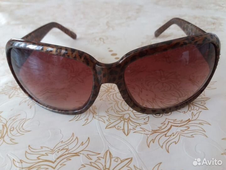 Очки солнцезащитные женские со стразами