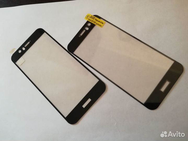 Защитное стекло на Huawei Nova 2