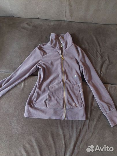 Спортивный костюм женский