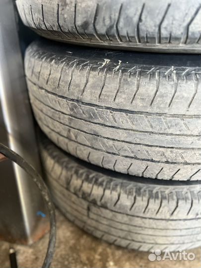 Bridgestone Dueler H/T 265/70 R17