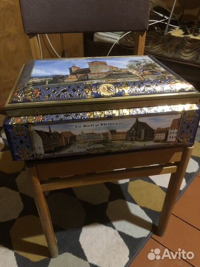 Жестяной ларец из под Нюрбергских пряников