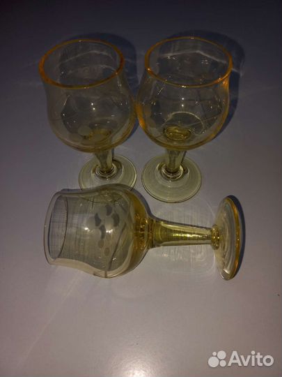 Стекло ссср, жёлтое, канареечное