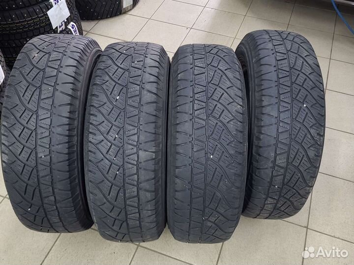Michelin Latitude Cross 215/70 R16 100T