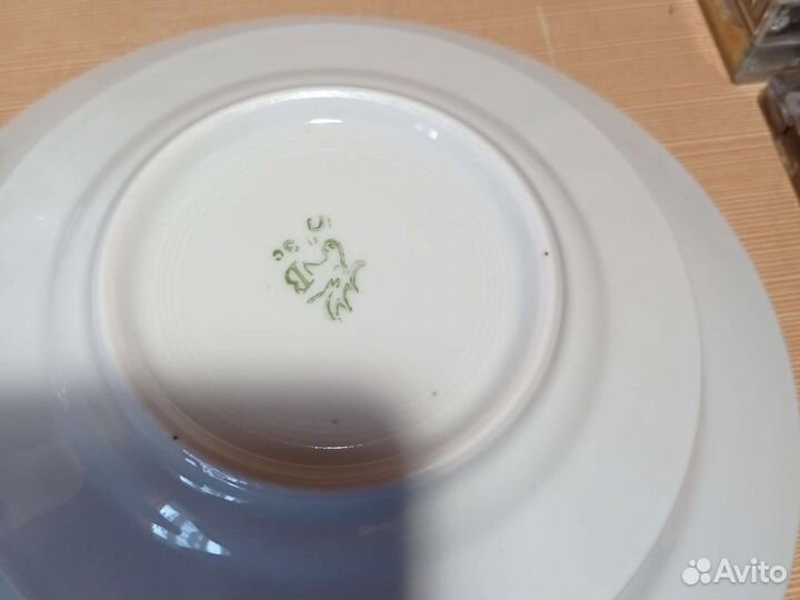 Набор столовой посуды остатки