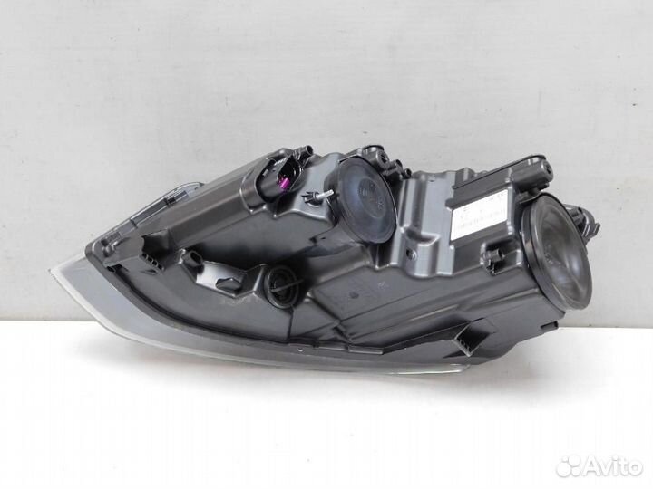 Фара правая Volkswagen Polo