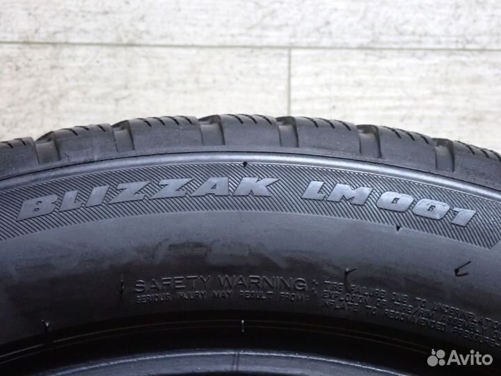 Bridgestone Blizzak LM-001 275/45 R20 110V