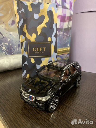 Машинка моделька bmw x5m