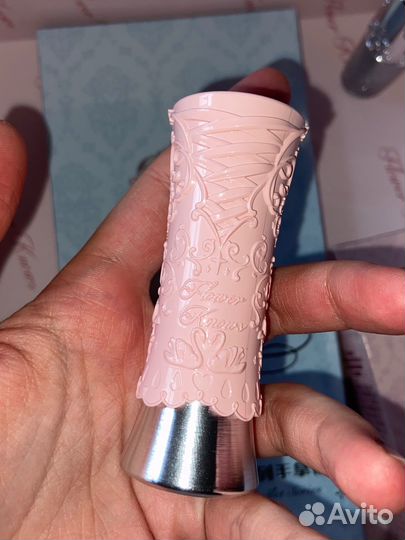 Flower knows помада