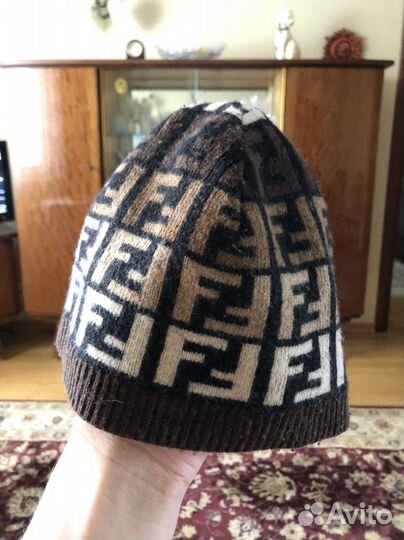 Мужская шапка fendi оригинал