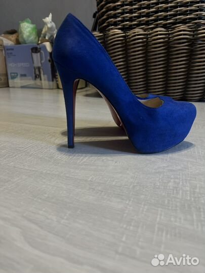 Туфли лабутены синие