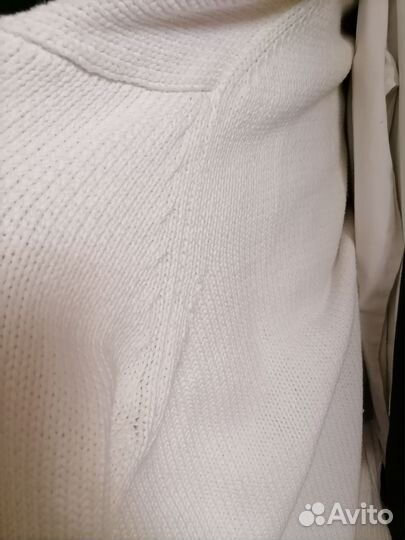 Свитер