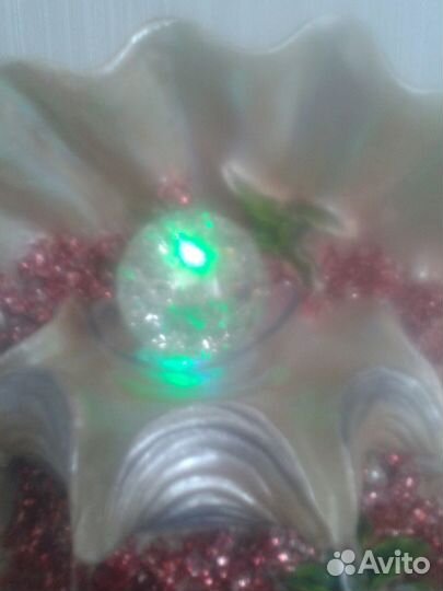 Фонтан настольный с цвет.подсветкой; ракушк,жемчуг