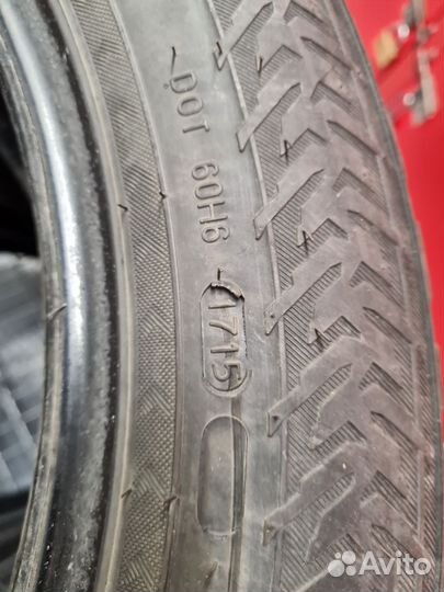 Nokian Tyres Hakkapeliitta 8 SUV 235/55 R18 104T