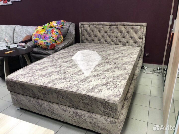 Тахта с мягким изголовьем «каретная стяжка»