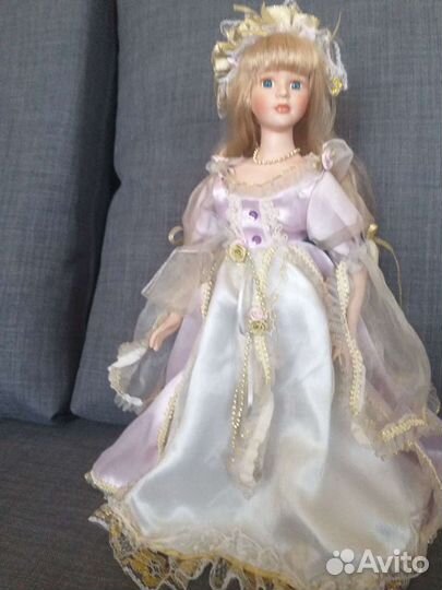 Кукла фарфоровая коллекционная