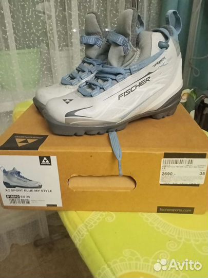 Лыжные ботинки fischer 35