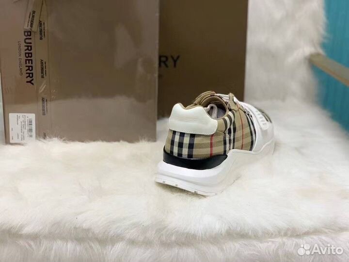 Кроссовки женские burberry