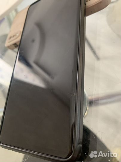 Samsung Galaxy S10+, 8/128 ГБ