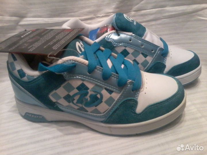 Кроссовки на колесиках