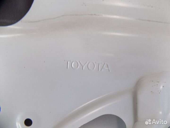 Б/У Б/У Капот 5330106380 toyota