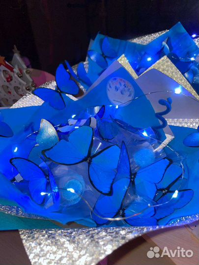 Изготовляю букет из бабочек на заказ