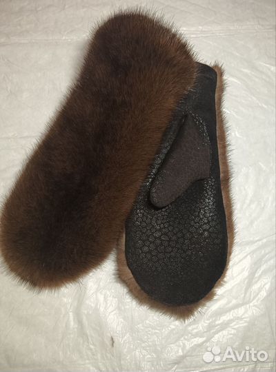 Варежки меховые женские