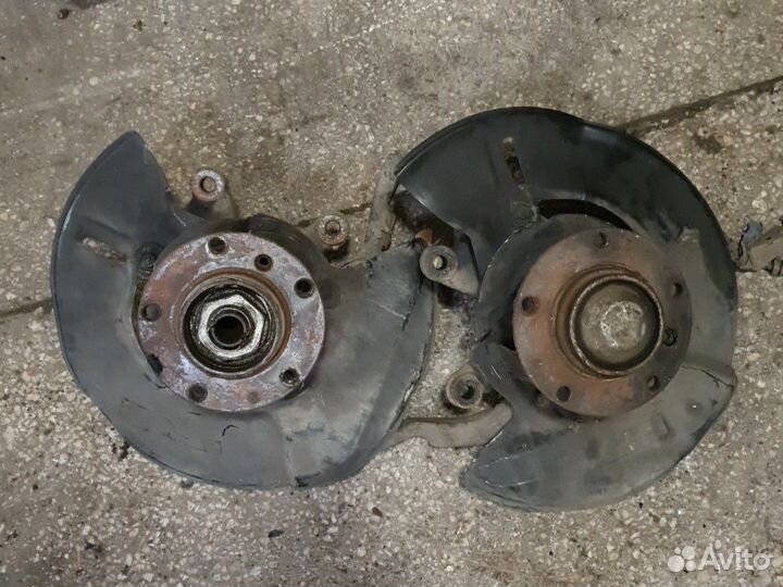 Кулак поворотный передний бмв Е38