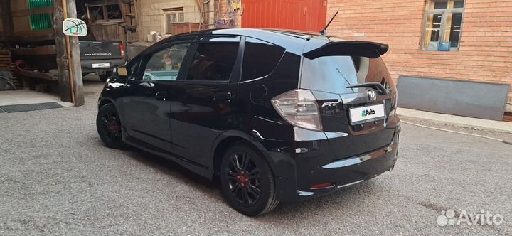 Honda Fit 1.5 CVT, 2011, 160 500 км
