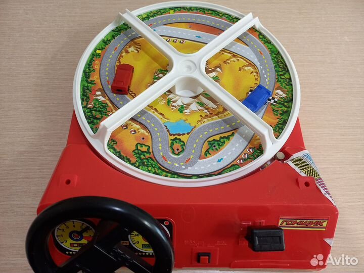 Настольная развивающая игра 