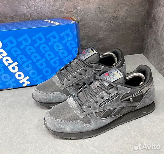 Кроссовки Reebok стильные