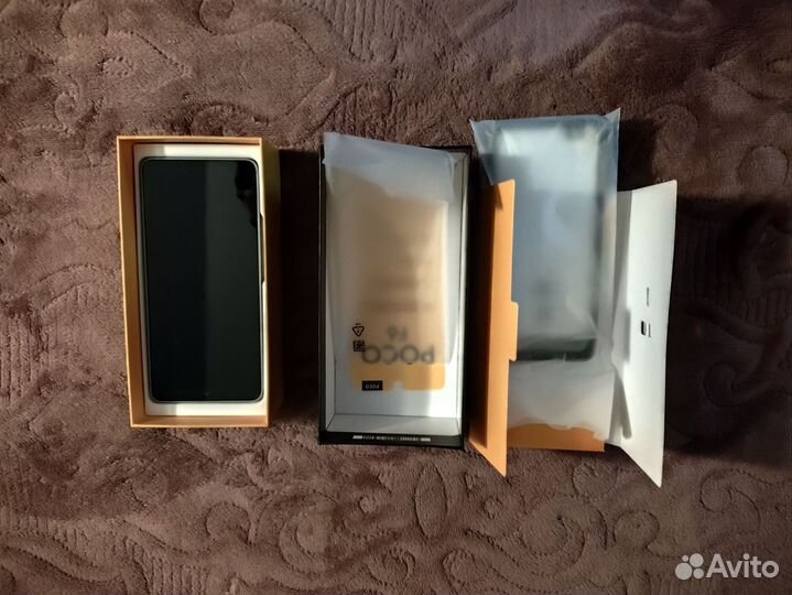 Xiaomi Poco F6, 8/256 ГБ