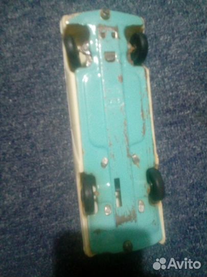 Модель машины Чайка 13 СССР