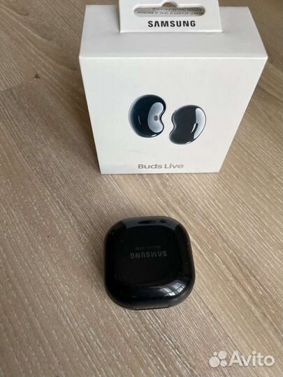 Беспроводные наушники samsung galaxy buds live