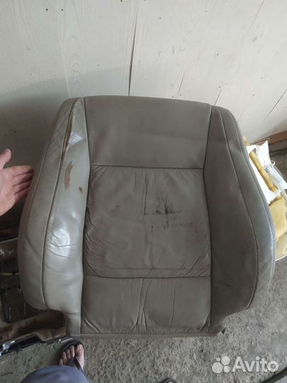 Запчасти для передних сидений паджеро4