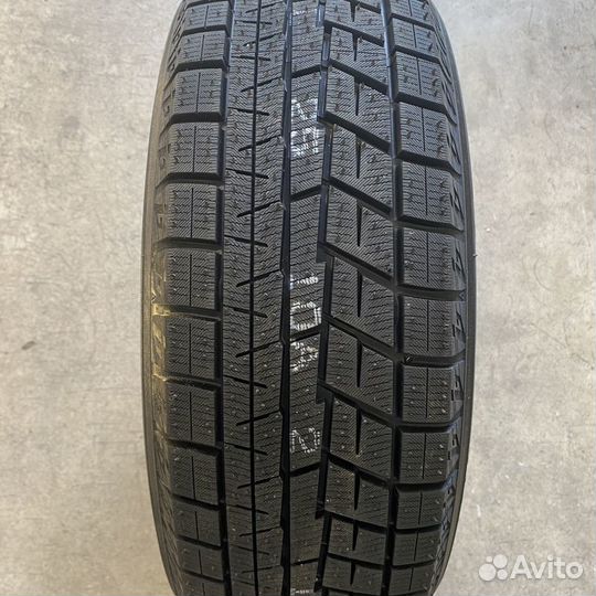 Yokohama Ice Guard IG60 215/60 R17 96Q