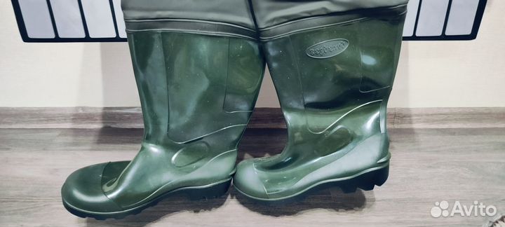 Рыбацкий полукомбинезон пвх св-17 (43 Размер)