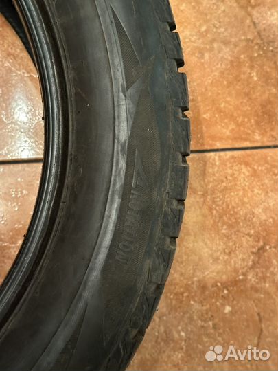 Bridgestone Blizzak Spike-02 SUV 235/55 R19