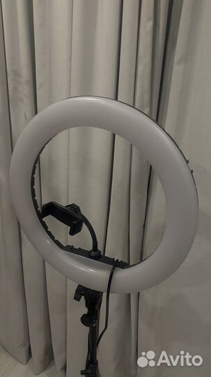 Кольцевая лампа