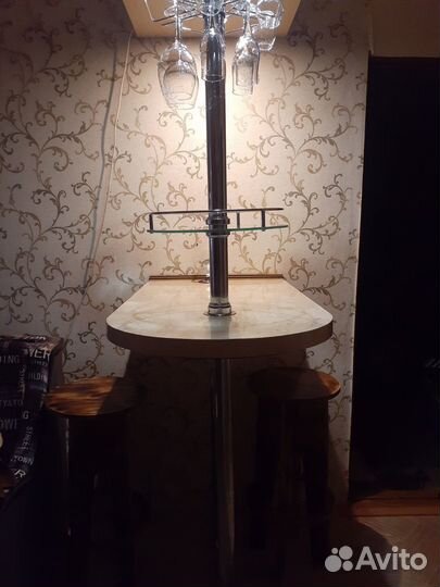 Барный стул