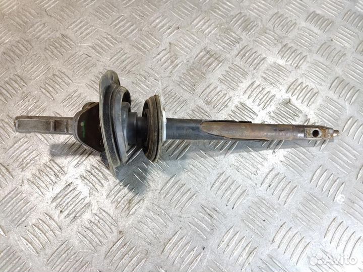 Кардан рулевой верхний Range rover sport 2005-2012