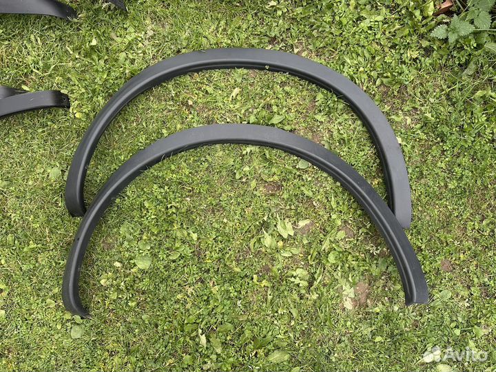 Расширитель крыла задний LH RH Ниссан Кашкай J10