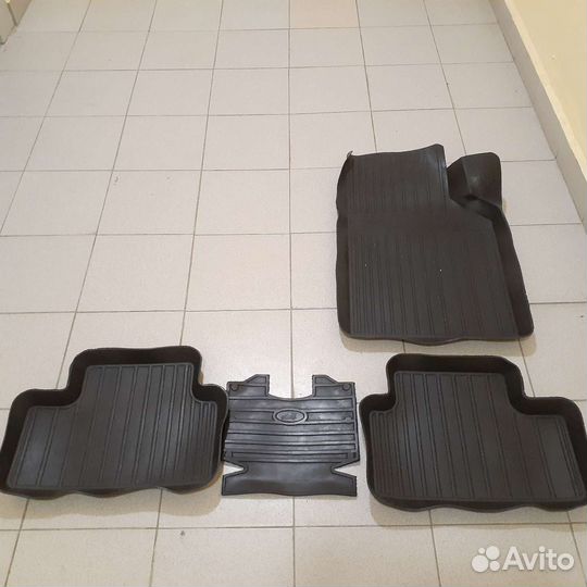 Поворотники, коврики, зеркало, резина на ваз